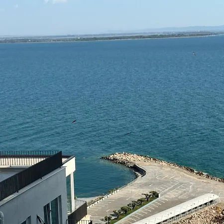 Appartement Skyline Penthouse At Iliyonis Catamaran Vi Shëngjin
