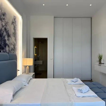 Skyline Penthouse At Iliyonis Catamaran Vi Appartement *